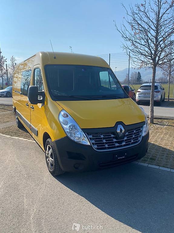 Umzughelfer mit Lieferwagen